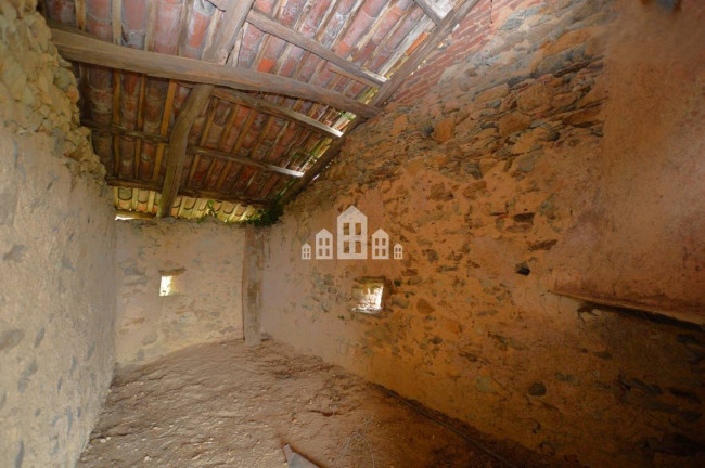 Rustico in vendita a Val di Chy