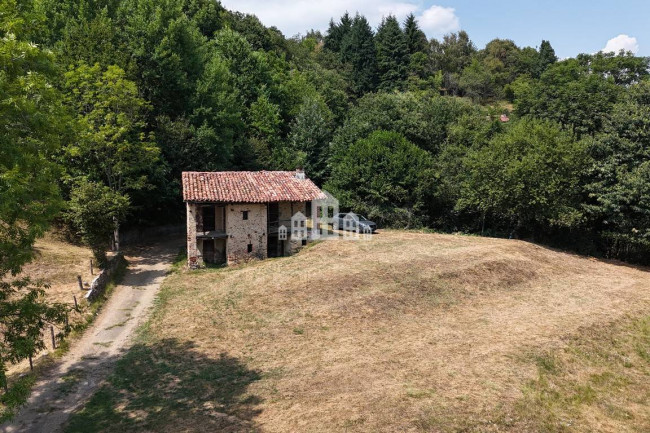 Rustico in vendita a Val di Chy