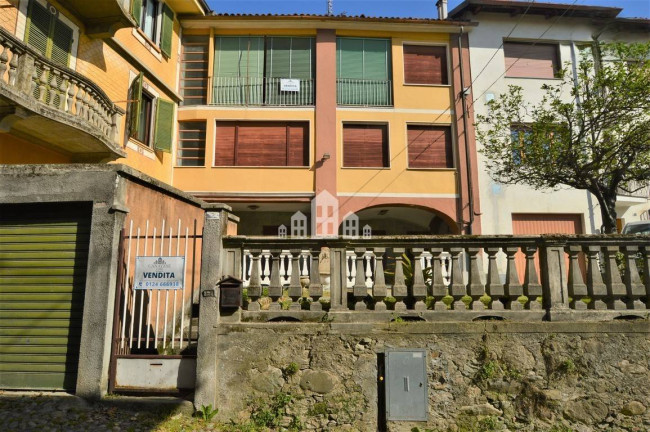 Casa semindipendente in vendita a Parella