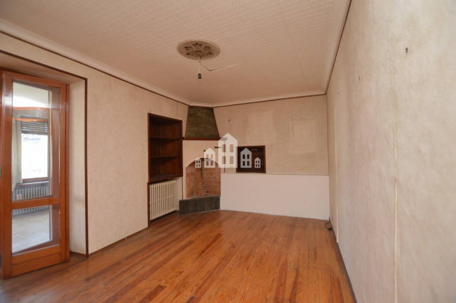 Casa semindipendente in vendita a Parella