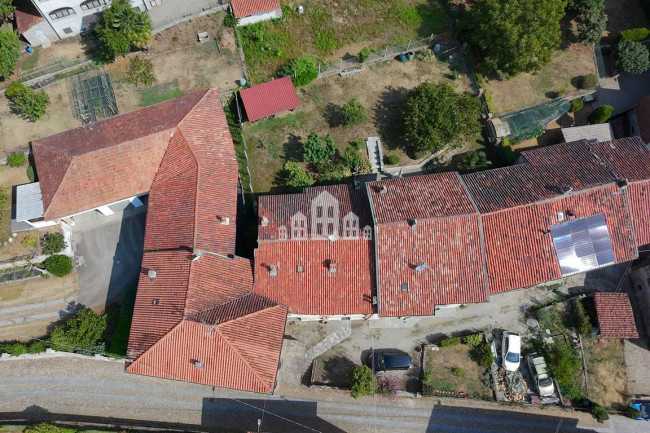 Casa semindipendente in vendita a Parella