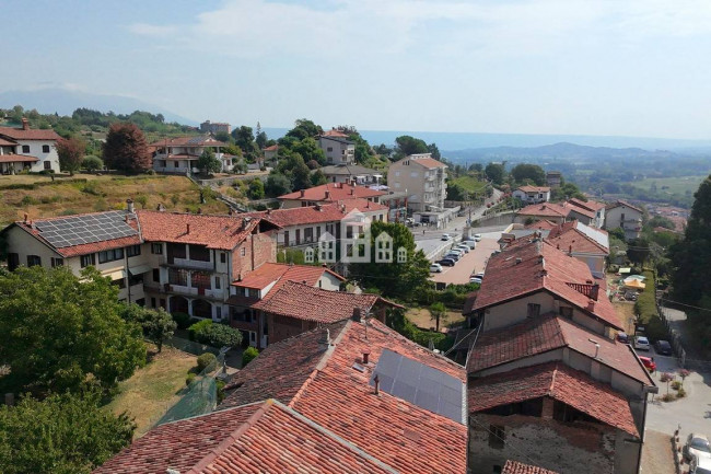 Casa semindipendente in vendita a Parella