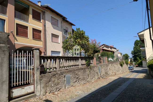 Casa semindipendente in vendita a Parella
