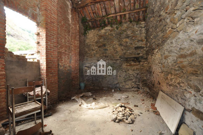 Fixer-upper for sale in Cuorgnè