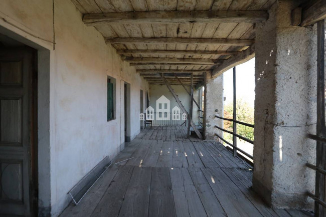 Half-duplex for sale in Castellamonte