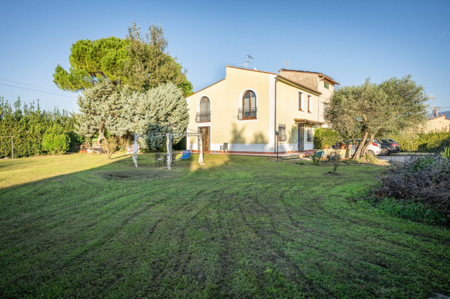 Villa in vendita a San Giuliano Terme (PI)