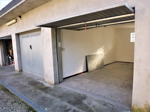 Garage/Box/Posto auto in affitto a Ferrara (FE)