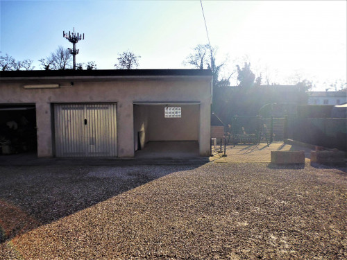 Garage/Box/Posto auto in affitto a Ferrara (FE)