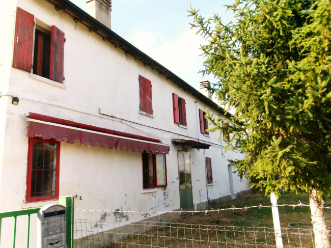 Casa indipendente in vendita a Albarea, Ferrara (FE)
