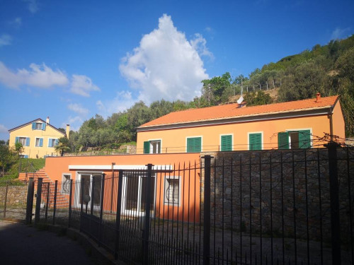 Villa in Vendita a Spotorno