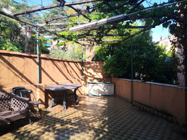 Appartamento in Affitto a Varazze