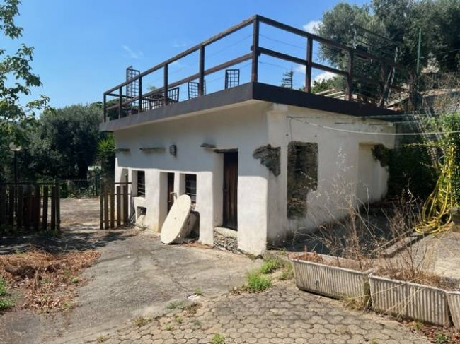 Villette a schiera in Vendita a Varazze
