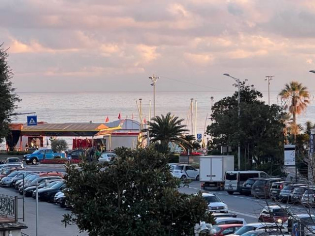 Appartamento in Vendita a Varazze