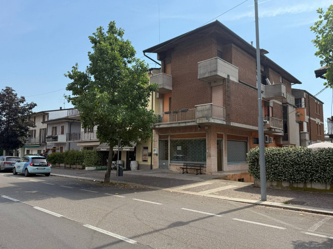 Locale commerciale