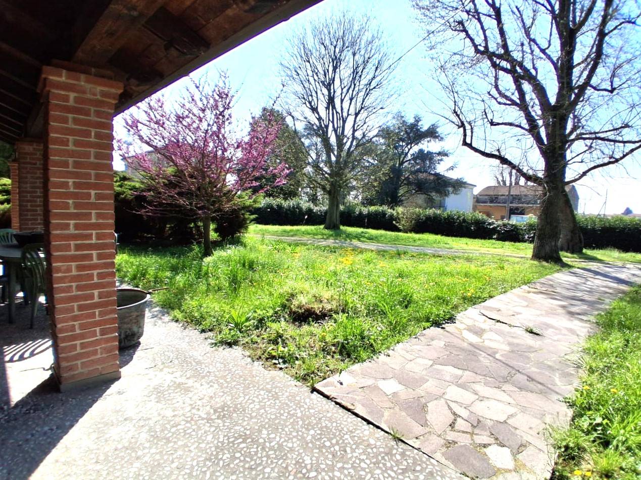 Casa indipendente in vendita a Ferrara (FE)