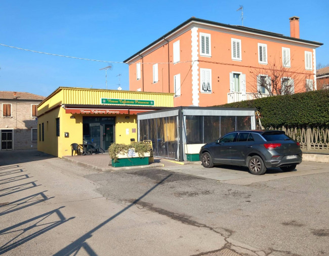 Fondo commerciale in vendita a San Martino, Ferrara (FE)