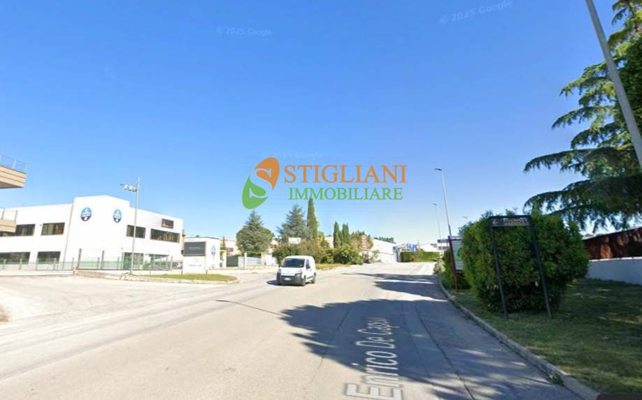 Locale commerciale in affitto a Campobasso