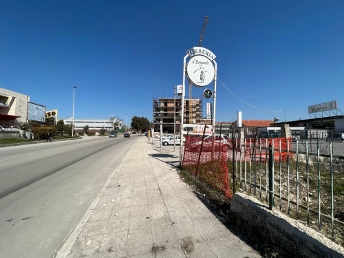 Locale commerciale in affitto a Campobasso