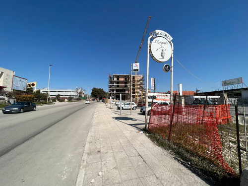 Locale commerciale in affitto a Campobasso