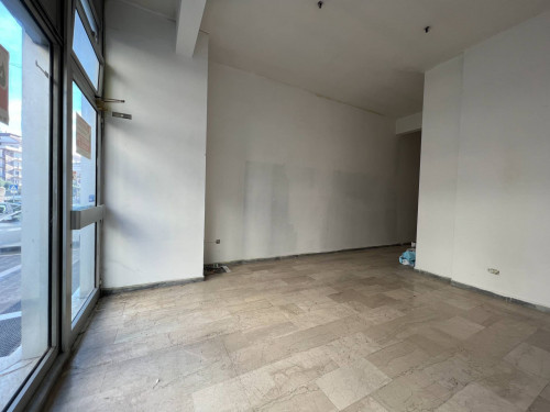 Locale commerciale in affitto a Campobasso