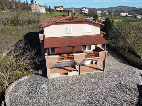 Villa Unifamiliare in vendita a Oratino