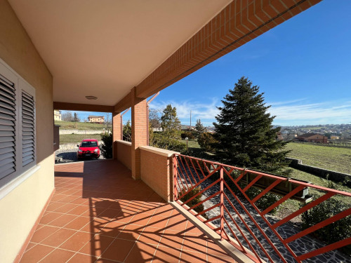 Villa Unifamiliare in vendita a Oratino
