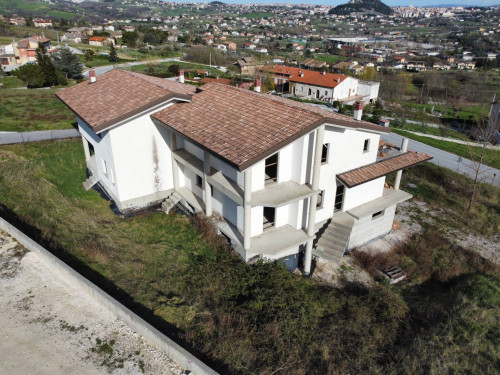 Villa Bifamiliare in vendita a Campobasso
