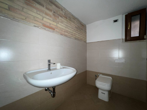 Locale commerciale in affitto a Campobasso