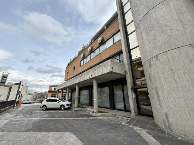 Locale commerciale in affitto a Campobasso
