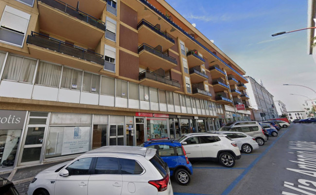 Locale commerciale in affitto a Campobasso