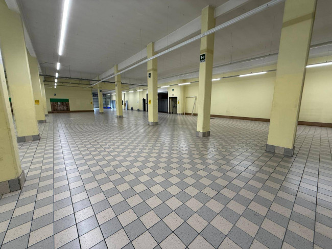 Locale commerciale in vendita a Campobasso
