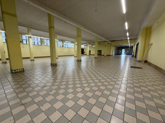 Locale commerciale in vendita a Campobasso