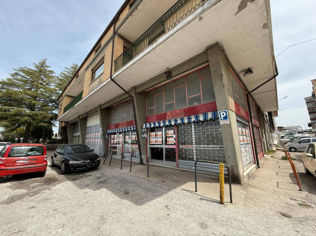 Locale commerciale in vendita a Campobasso