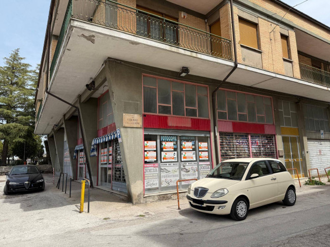 Locale commerciale in vendita a Campobasso