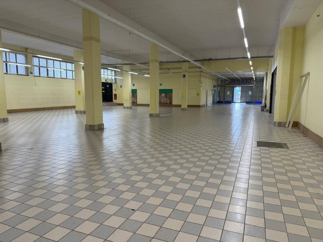 Locale commerciale in affitto a Campobasso