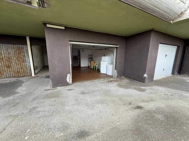 Box o garage in vendita a Termoli