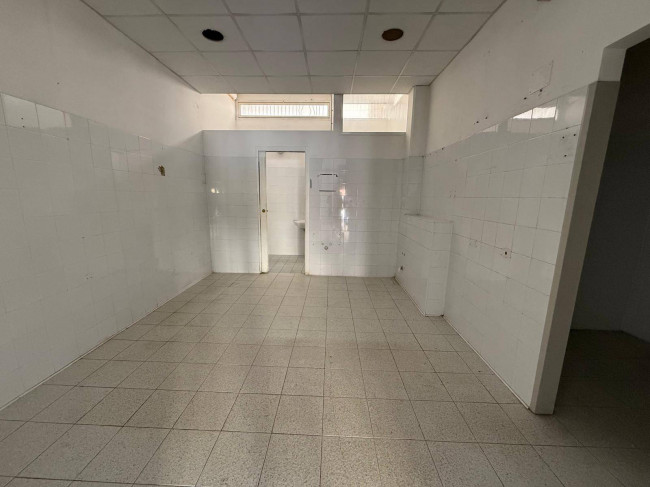 Locale commerciale in affitto a Campobasso