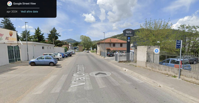 Locale commerciale in affitto a Alatri