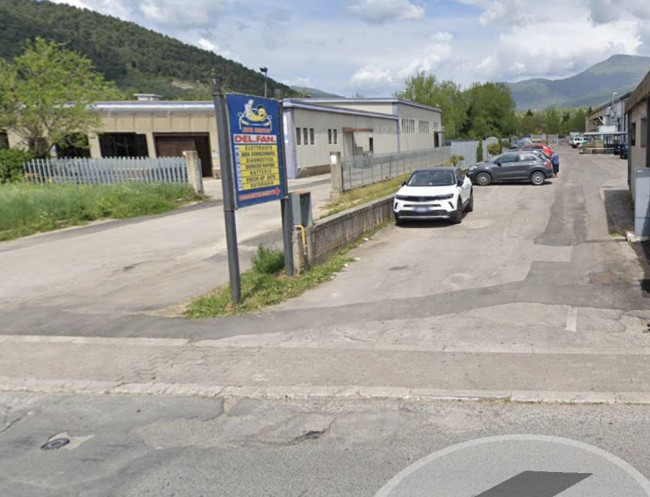 Locale commerciale in affitto a Alatri