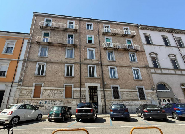 Ufficio in vendita a Campobasso