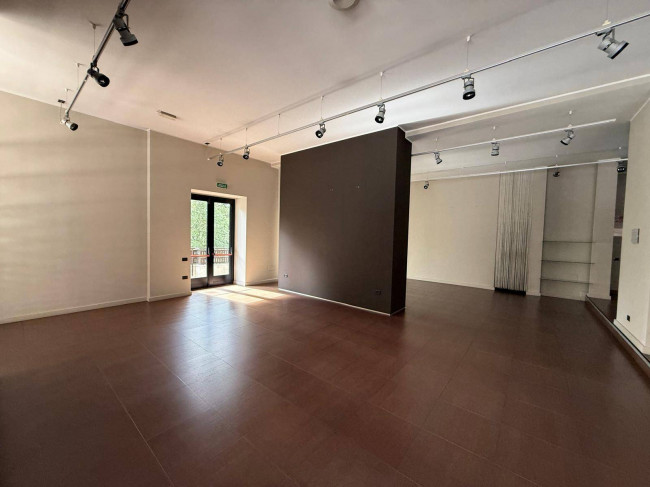 Locale commerciale in affitto a Campobasso