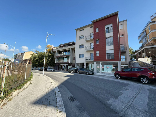 Locale commerciale in affitto a Campobasso