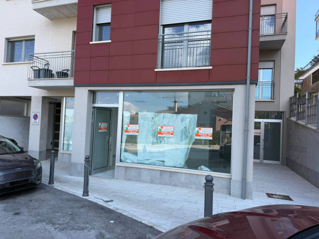 Locale commerciale in affitto a Campobasso