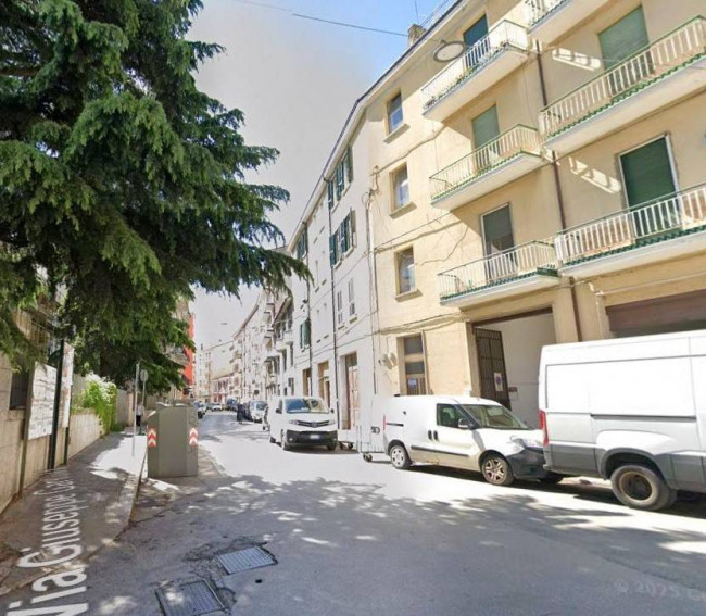 Locale commerciale in vendita a Campobasso