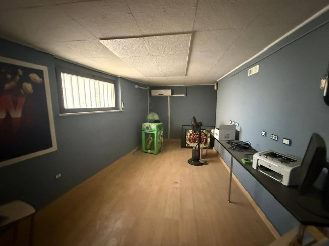 Locale commerciale in vendita a Campobasso