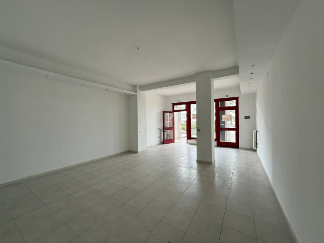 Locale commerciale in affitto a Campobasso
