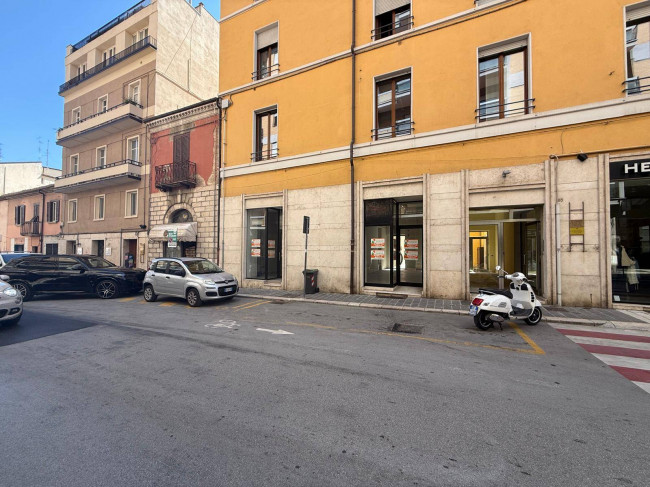 Locale commerciale in affitto a Campobasso