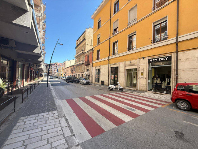 Locale commerciale in affitto a Campobasso