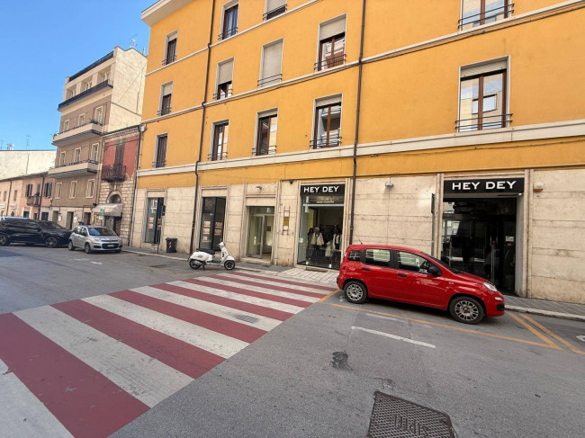 Locale commerciale in affitto a Campobasso