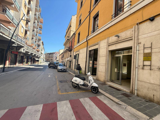 Locale commerciale in affitto a Campobasso